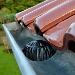 Dakgoot Bladvangers Tegen Verstopte Afvoerpijpen - Set Van 2 Stuks -Buitentuinverzorgings Winkel dakgootbeschermers 1484066306 3 600